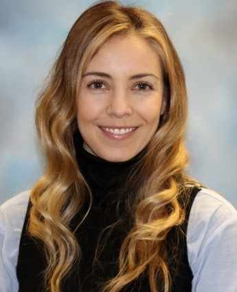 Dr. Itziar Familiar, Faculty Advisor